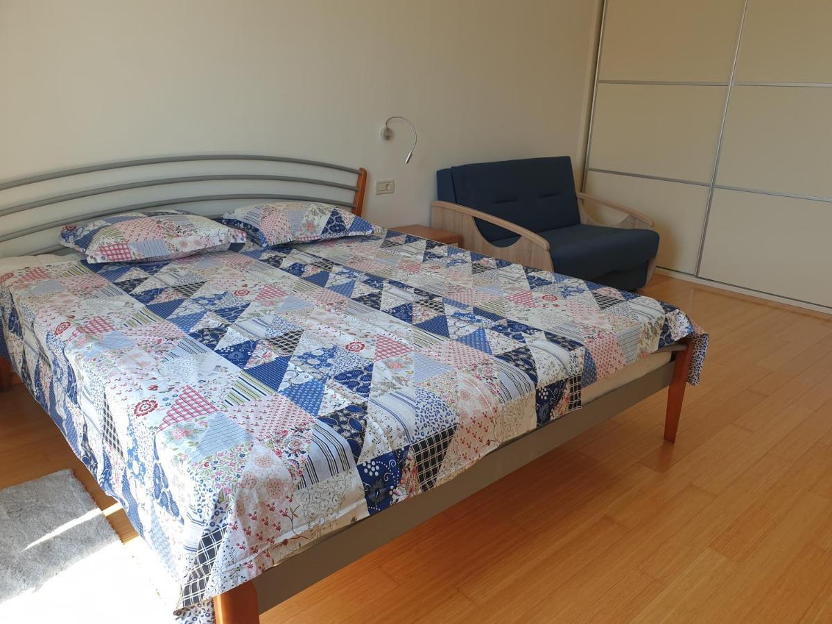 Апартаменти Abelia, Two Terraces, Hot Tub, Free Parking Дубровник Екстер'єр фото