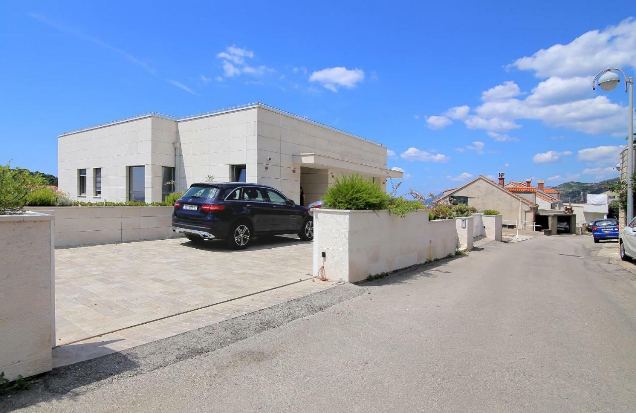 Апартаменти Abelia, Two Terraces, Hot Tub, Free Parking Дубровник Екстер'єр фото
