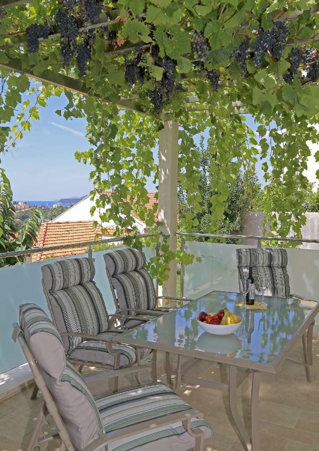Апартаменти Abelia, Two Terraces, Hot Tub, Free Parking Дубровник Екстер'єр фото