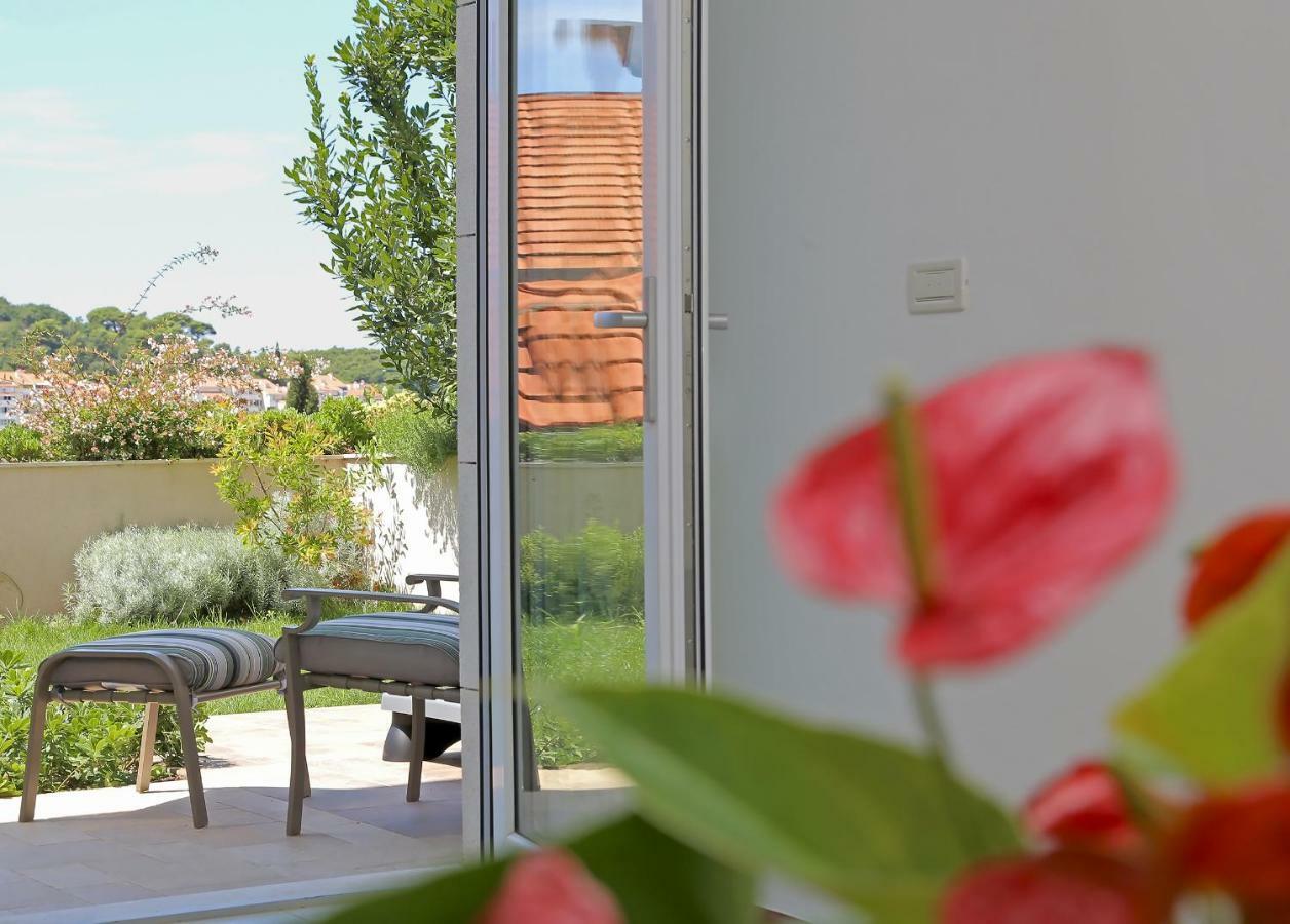 Апартаменти Abelia, Two Terraces, Hot Tub, Free Parking Дубровник Екстер'єр фото