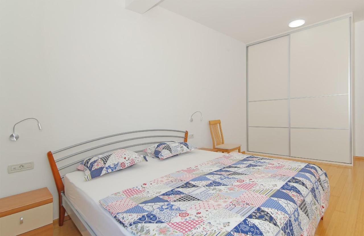 Апартаменти Abelia, Two Terraces, Hot Tub, Free Parking Дубровник Екстер'єр фото